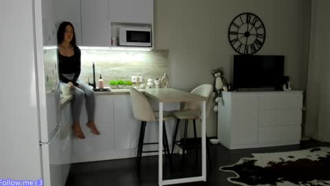 Bella online show from February 2025 12:57:02 PM