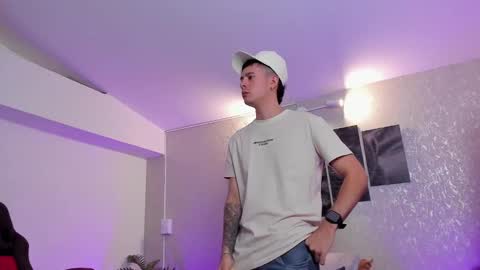 Nils online show from October 2025 04:14:01 AM