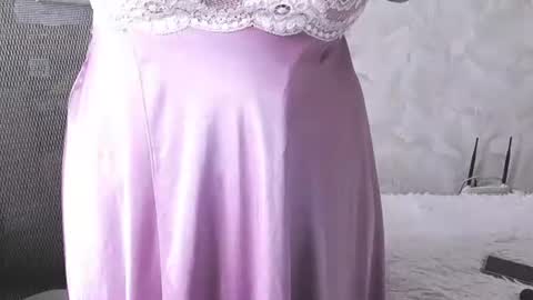 Nimfalove online show from June 2026 04:02:02 PM