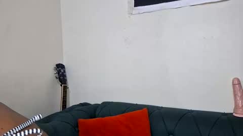 nina_bambi online show from April 2026 02:04:01 AM