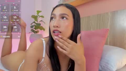 N I N A online show from November 2025 02:48:02 AM