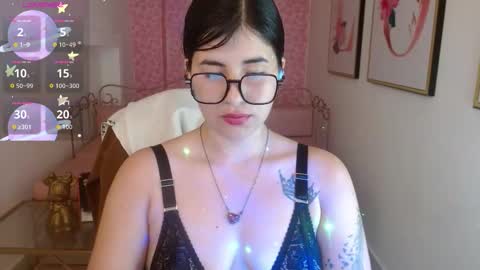 Nina online show from March 2026 02:09:02 PM