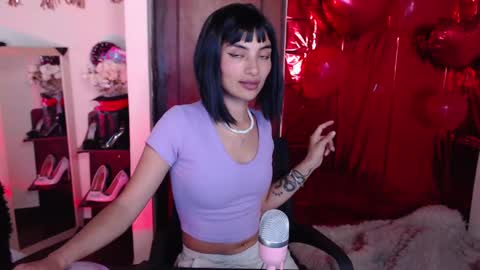 Snapshot of nina_paige chatting on February 2025 04:50:02 AM nina online show from February 2025 04:50:02 AM