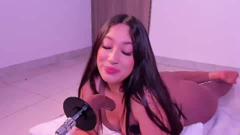 Nina online show from July 2026 06:14:02 PM