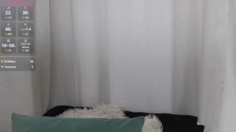 Ninaa fox online show from November 2025 04:40:02 PM