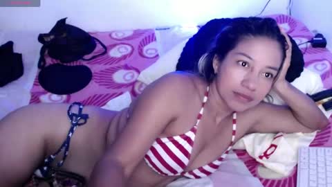 ninatinydoll1 online show from April 2026 01:04:01 PM
