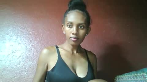 ninie246746 online show from February 2025 03:20:01 PM