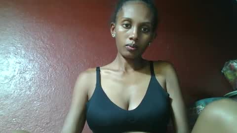 ninie246746 online show from February 2025 08:25:01 PM