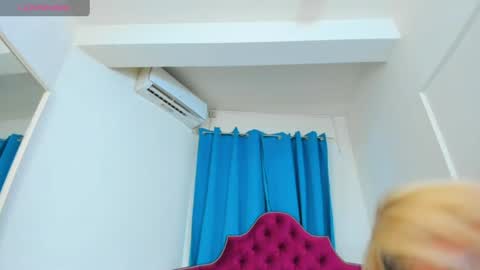 Snapshot of ninna_dee chatting on July 2026 03:43:01 AM nina dee online show from July 2026 03:43:01 AM