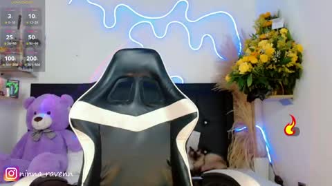 Ninna online show from April 2026 09:28:01 PM