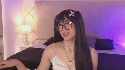 nioki_ online show from April 2026 04:17:01 AM