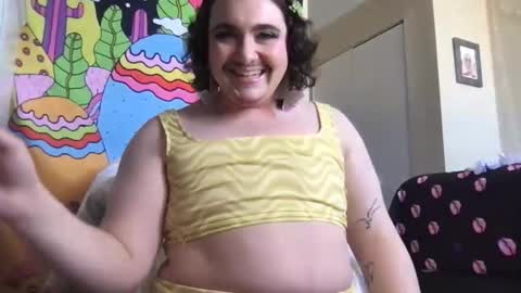 nipplelessalien online show from April 2026 07:49:02 PM