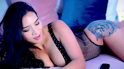 Nkkifoxxx online show from September 2025 05:53:02 AM