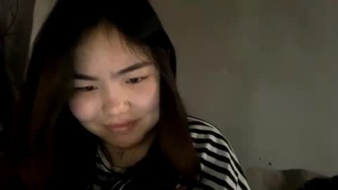 Molly online show from January 2026 05:33:01 AM