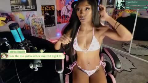 NIVIA WOLFE online show from January 2025 02:25:01 AM