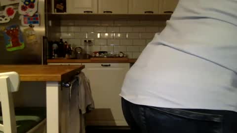 nixomuc online show from March 2025 07:50:02 PM