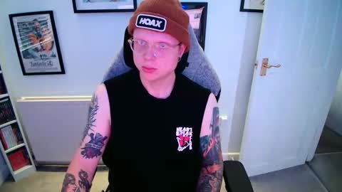 Snapshot of nlrb93 chatting on November 2025 03:12:01 PM BNate93 online show from November 2025 03:12:01 PM