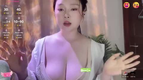 Snapshot of nna777 chatting on May 2026 02:24:01 PM NANA online show from May 2026 02:24:01 PM