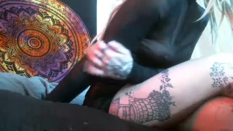 Leah online show from January 2025 05:17:02 PM