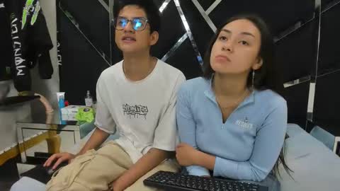 NoaandArez online show from February 2026 07:27:01 AM