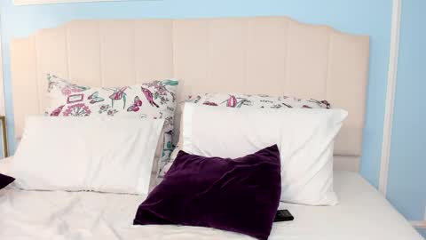 Noa Blue online show from April 2026 08:39:03 AM