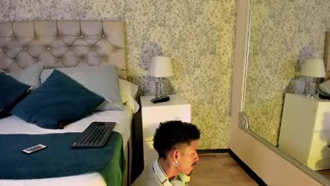 Noah online show from April 2026 04:35:01 AM