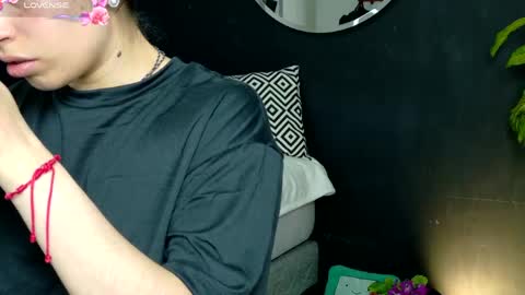 Noah  online show from April 2026 03:31:01 AM