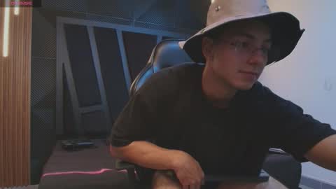 Noah online show from February 2026 01:36:02 PM