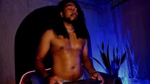 Snapshot of noah_jones__ chatting on December 2024 05:28:02 AM Noah online show from December 2024 05:28:02 AM