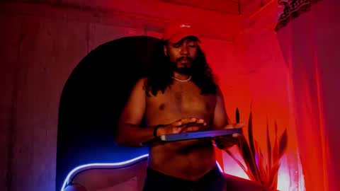 Snapshot of noah_jones__ chatting on December 2024 04:28:02 AM Noah online show from December 2024 04:28:02 AM