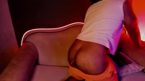 Snapshot of noah_jones__ chatting on February 2025 11:35:01 PM Noah online show from February 2025 11:35:01 PM