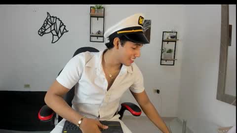 Noah online show from October 2025 12:22:02 AM