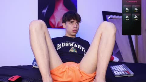 Snapshot of noah_loveboy chatting on December 2024 12:23:02 PM Noah online show from December 2024 12:23:02 PM