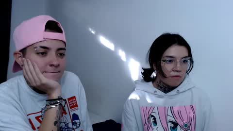 noah hehim    online show from February 2025 09:46:01 PM