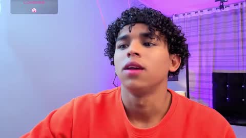 noah_smith04 online show from November 2025 09:50:01 PM