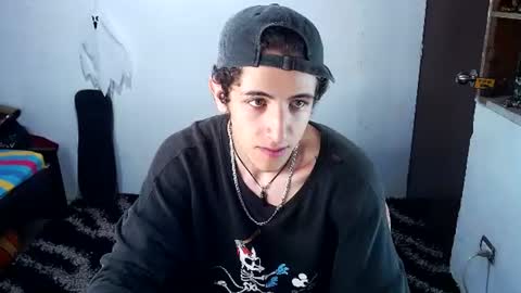 Snapshot of noah_sokolov_ chatting on June 2026 04:40:01 PM Kervs online show from June 2026 04:40:01 PM