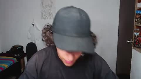 Snapshot of noah_sokolov_ chatting on June 2026 05:00:01 PM Kervs online show from June 2026 05:00:01 PM