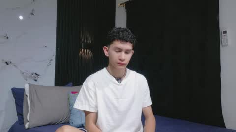 Snapshot of noah_tyler_ chatting on May 2026 12:15:02 AM noah tyler online show from May 2026 12:15:02 AM