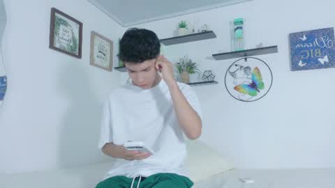Snapshot of noah_tyler_ chatting on July 2026 07:51:01 PM noah tyler online show from July 2026 07:51:01 PM