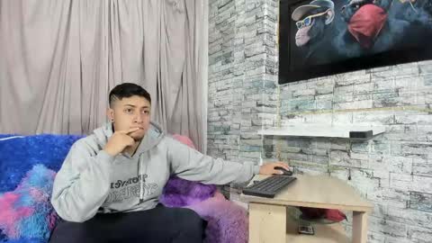 Snapshot of noahandbunny chatting on May 2026 11:15:01 AM Noahandbunny online show from May 2026 11:15:01 AM