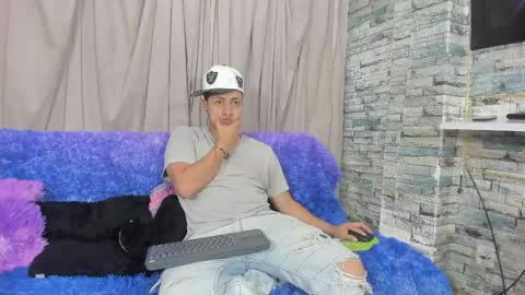 Snapshot of noahandbunny chatting on May 2026 11:17:02 AM Noahandbunny online show from May 2026 11:17:02 AM