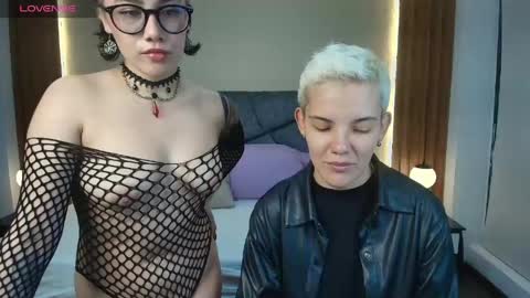 Noah And Gaia online show from April 2026 07:19:02 PM