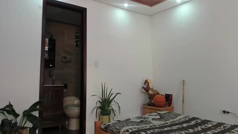 LIAM- noah online show from September 2025 01:12:02 PM