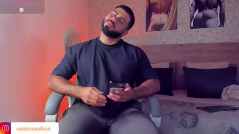 Noah online show from October 2025 09:02:02 PM