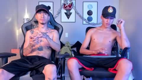 noahdaviss online show from December 2024 11:34:01 PM