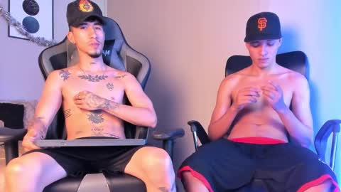 noahdaviss online show from December 2024 11:10:01 PM