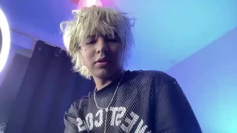 Noah online show from March 2026 01:43:02 AM