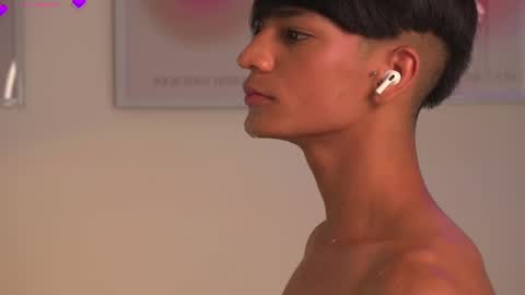 Noah     online show from March 2025 06:11:01 PM