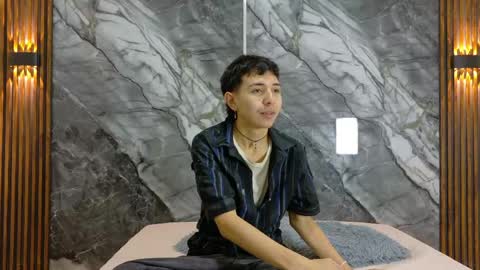 Snapshot of noahwalker__ chatting on June 2026 11:16:02 AM online show from June 2026 11:16:02 AM