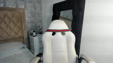 Noah Wolf online show from March 2026 11:45:02 PM